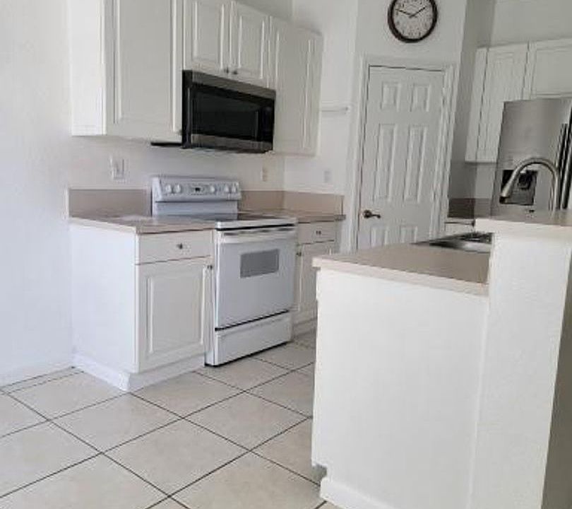 1st image of 11218 Northwest Blvd