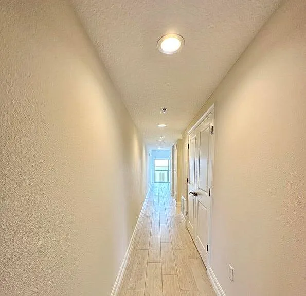 1825 Riverside Dr #404 — Photo 5