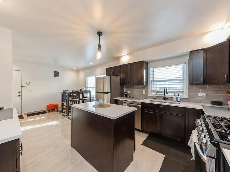 856 E Capri Dr #2 — Photo 3
