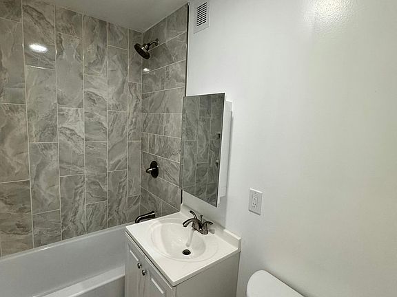 2nd image of 1 W 19th St #2R