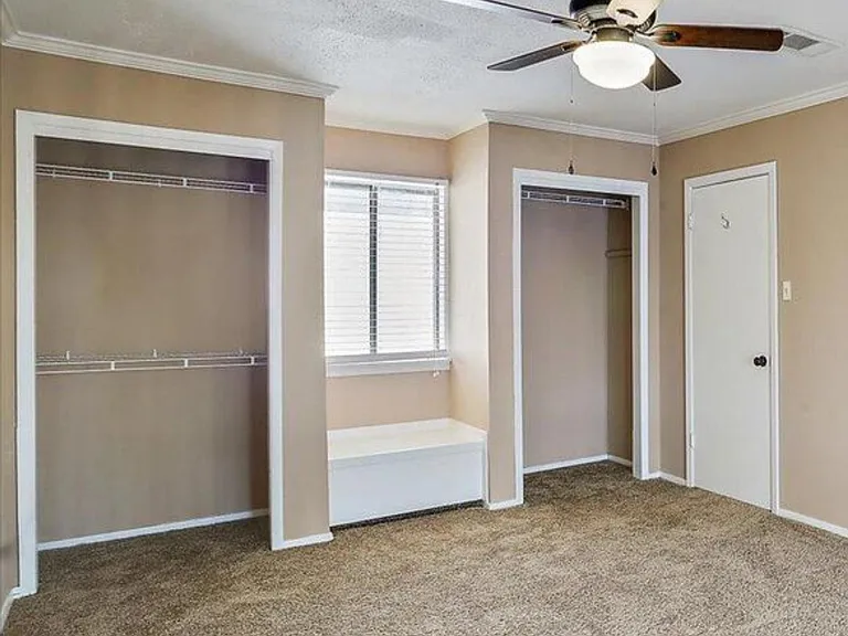 1064 Windrose Dr — Photo 6