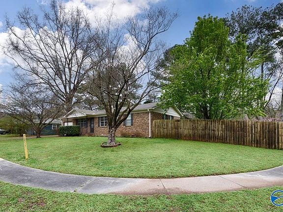 2nd image of 900 Danmann Cir SE