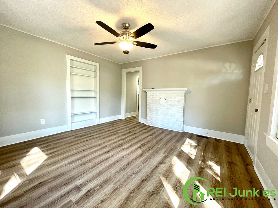 2nd image of 622 Martha Dr