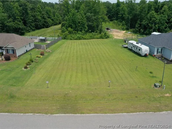 170 Eastwind Dr, Lumberton, NC 28358