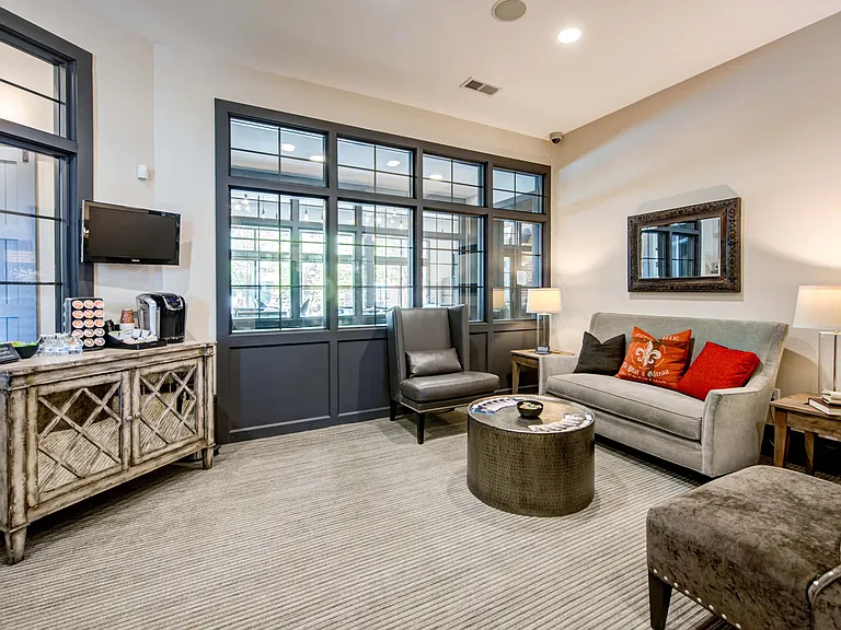 Leasing Office
