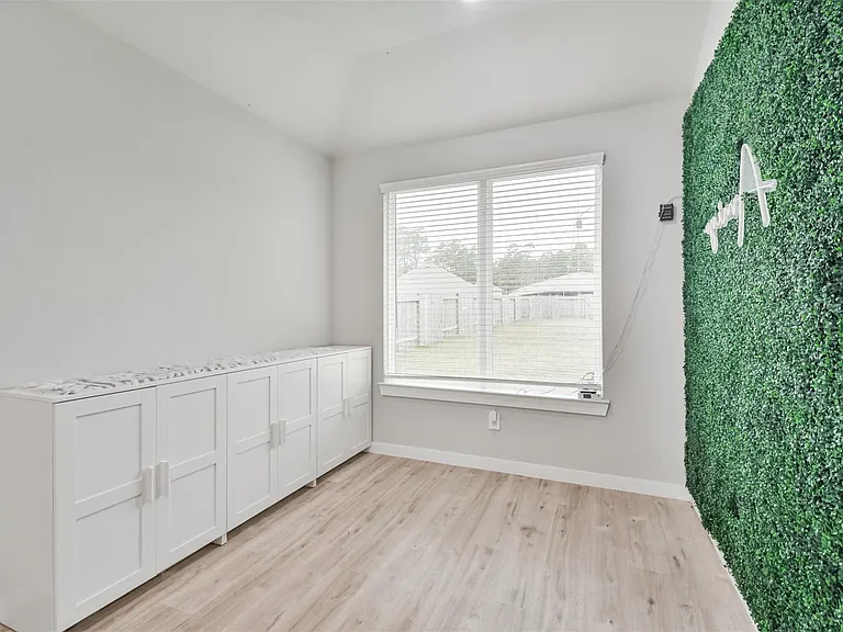14226 Lake Lodge Dr — Photo 12
