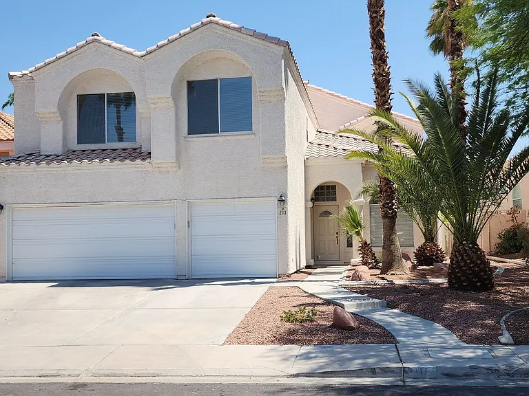 2111 Fountain Springs Dr — Photo 1