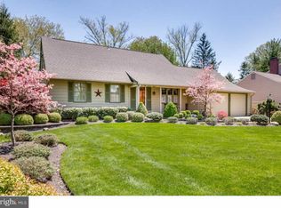 115 Old Carriage Rd, Cherry Hill, NJ 08034