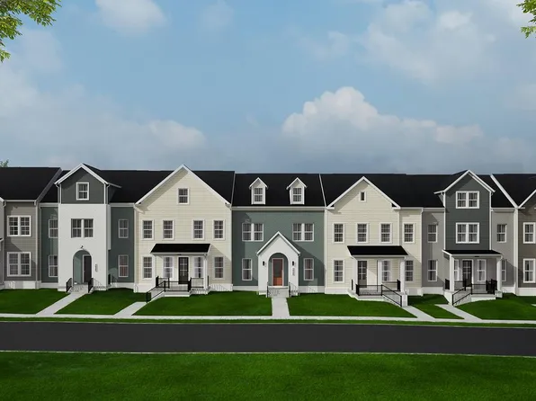 Grant Ave #28-R2, Manassas, VA 20110