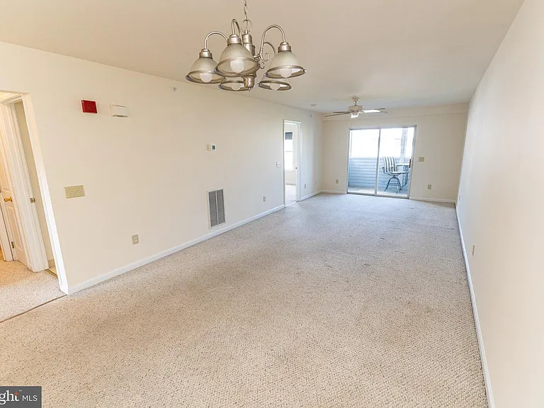 3500 Sanibel Cir #3516 — Photo 11