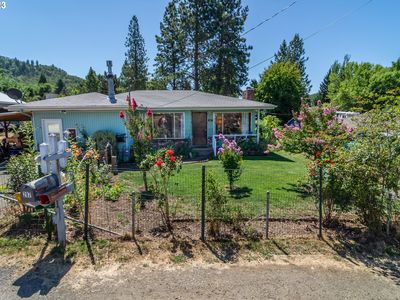 287 Currier Ave, Roseburg, OR, 97470
