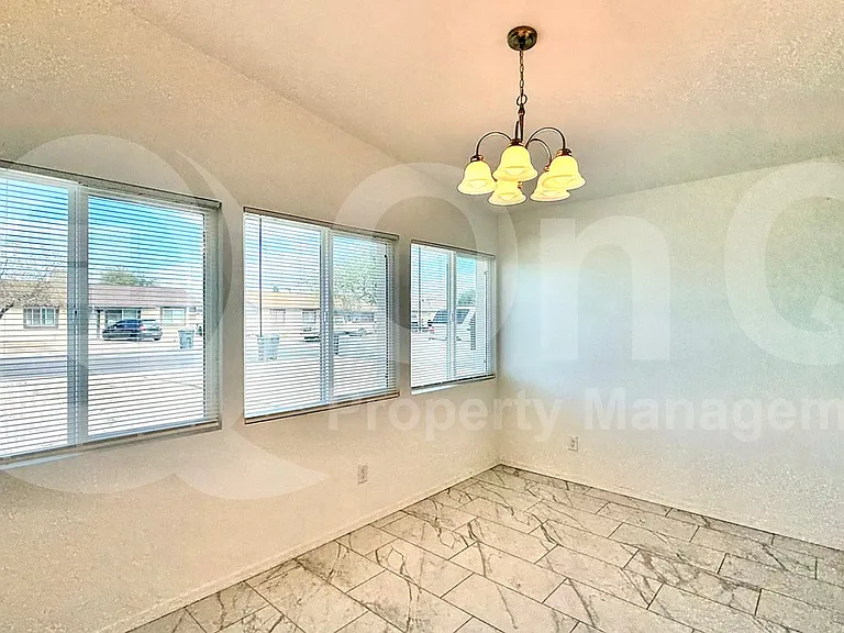 741 E Erie St #1 — Photo 15