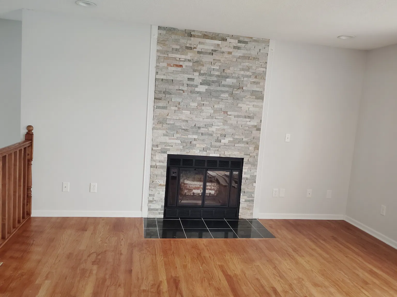 Meadowlark Way, Eagan — Photo 2