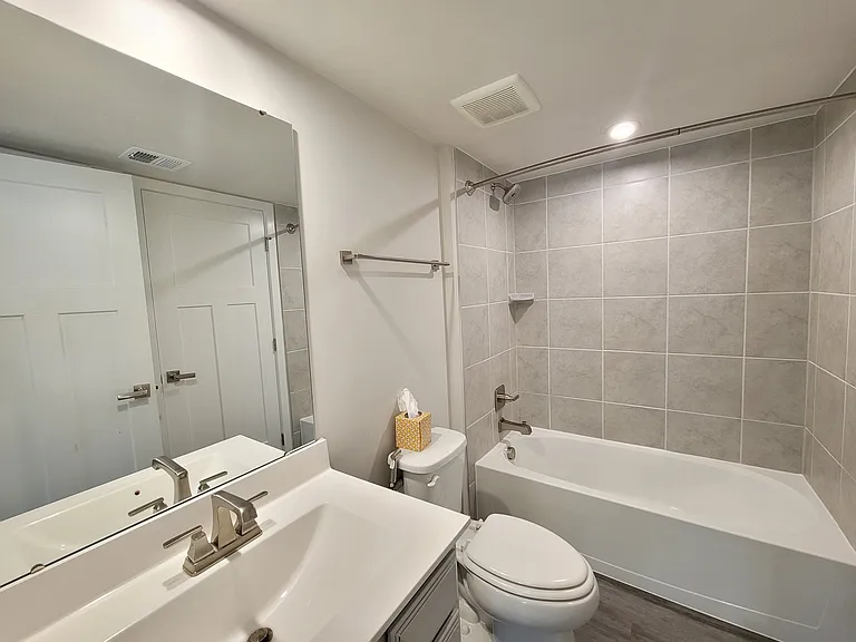 8667 Shady Pines Dr — Photo 18