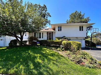 61 Magnolia Lane, Jericho, NY, 11753