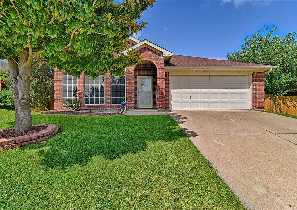 6200 Brookknoll Dr Arlington TX 76018 Zillow