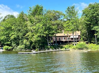 17 Blueberry Point Road, Raymond, ME 04071