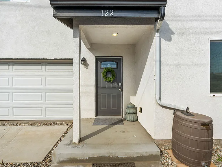 122 N Rowan Ave — Photo 35