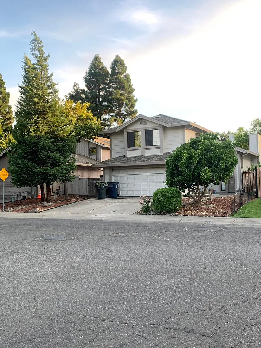 7496 Highwind Way photo 1