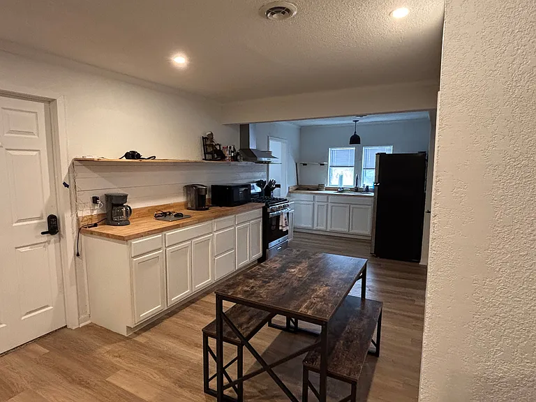 1303 Santa Rosa Dr — Photo 6