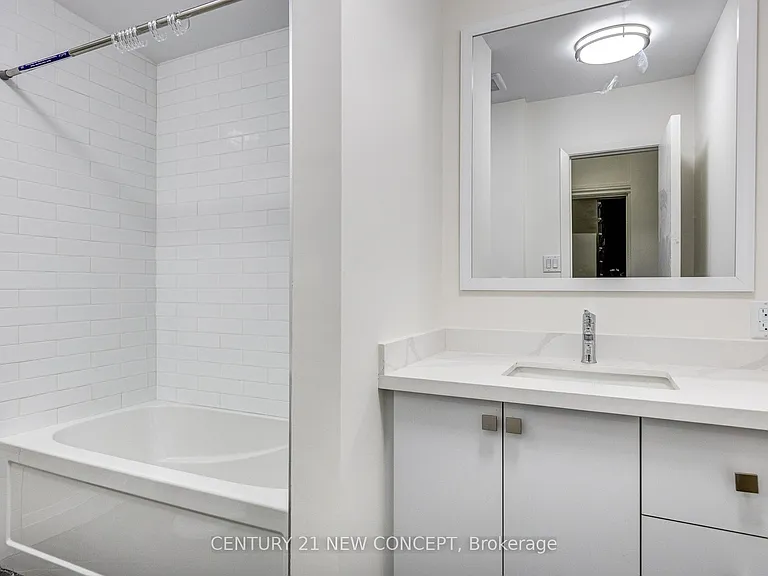 295 Queen St E #2 — Photo 25