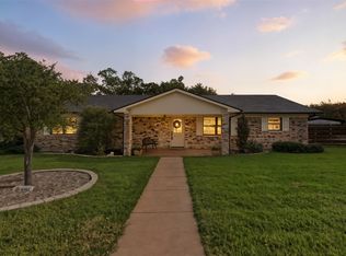 116 Cromeans St, Jacksboro, TX 76458