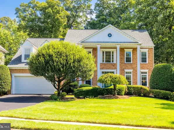 13186 Ashvale Dr, Fairfax, VA 22033