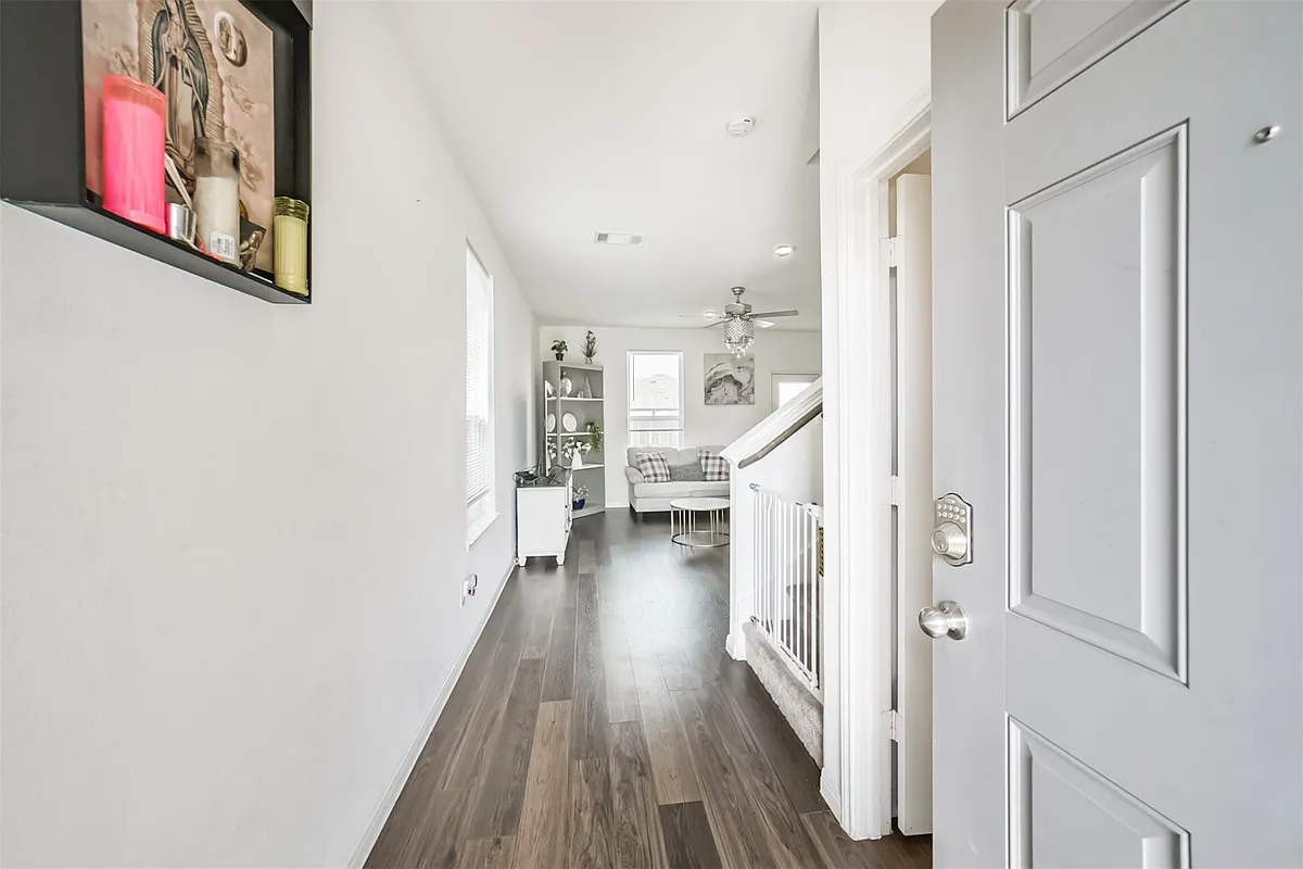 Building Photo - 26407 Red Clover Dr