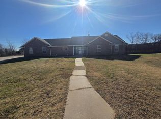 3 Stonegate Dr, Guthrie, OK 73044