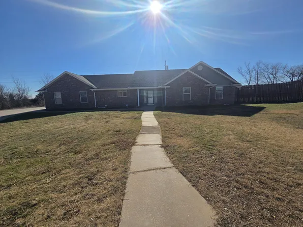 3 Stonegate Dr, Guthrie, OK 73044