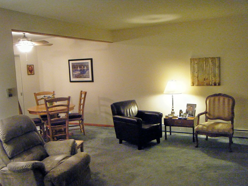 1st image of 12850 S 71st Ave #207