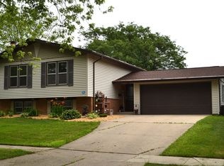 15449 Orogrande Dr, Oak Forest, IL 60452