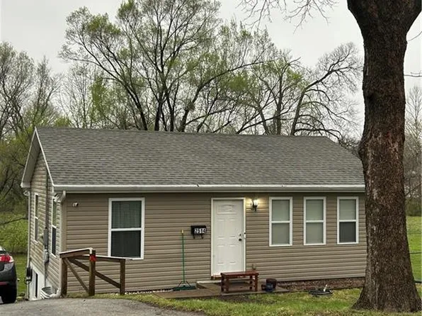 2514 S Race Ave, Independence, MO 64052