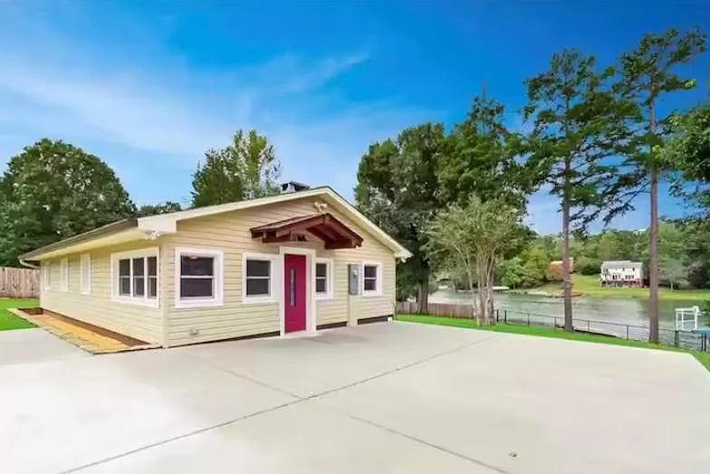 4007 Duffy Dr — Photo 1