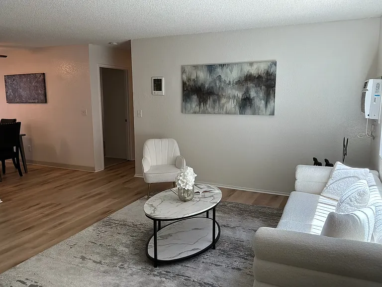 The Carlton Ridge Apartments — Photo 74