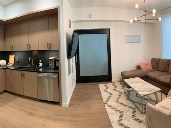 1321 Seneca St, Seattle, WA 98101