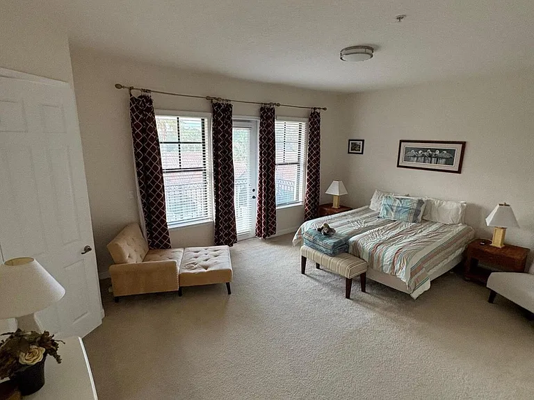 544 Market St — Photo 10