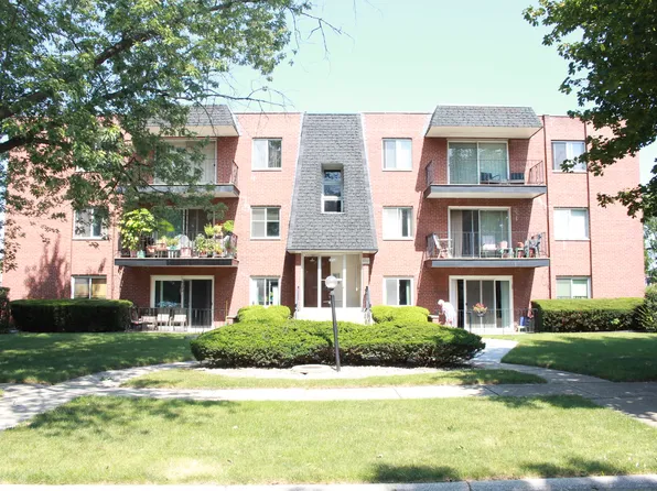 5712 128th St APT 3B, Crestwood, IL 60418