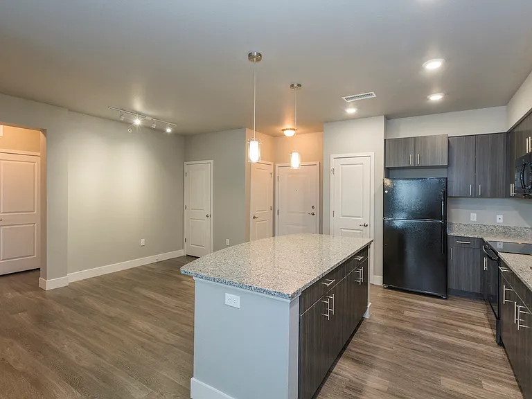 The Overlook at Interquest Apartments — Photo 73