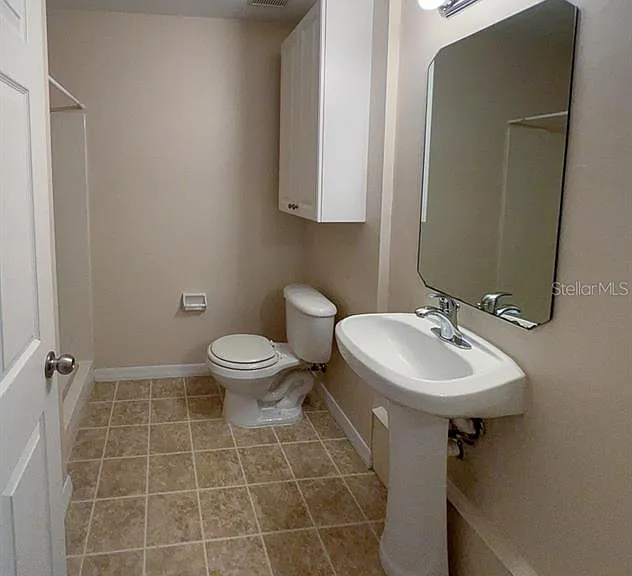 4004 SW 26th Dr #33 — Photo 4