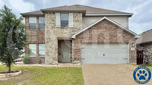 2401 Lovegrass Ln Photo 1