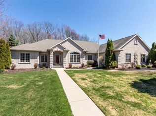 1110 Pleasant Valley Dr, Oneida, WI 54155