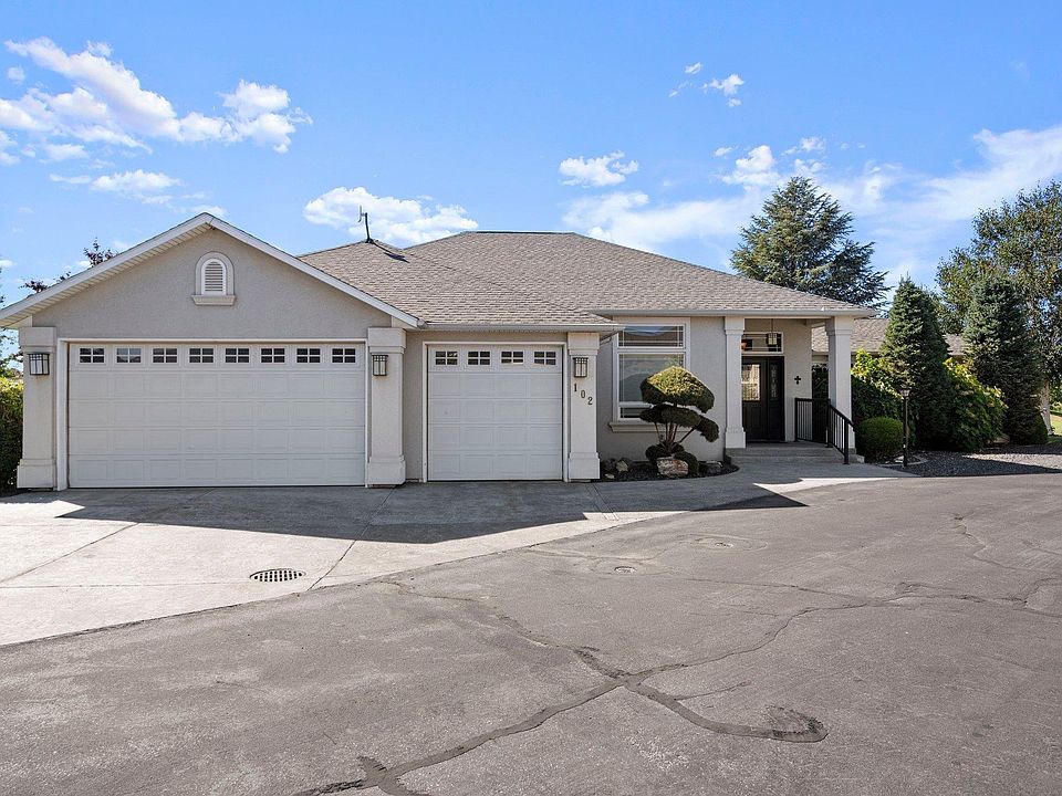 1st image of 102 Berkshire Ln