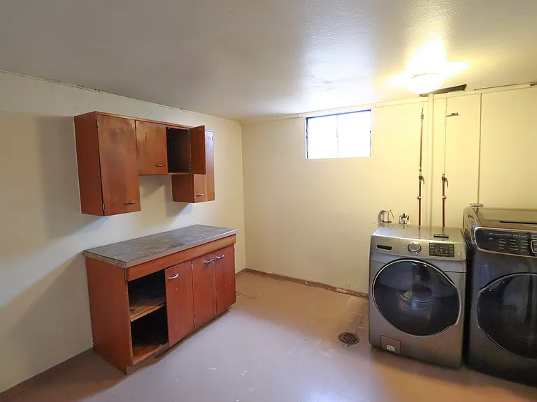 608 Cowan St — Photo 13