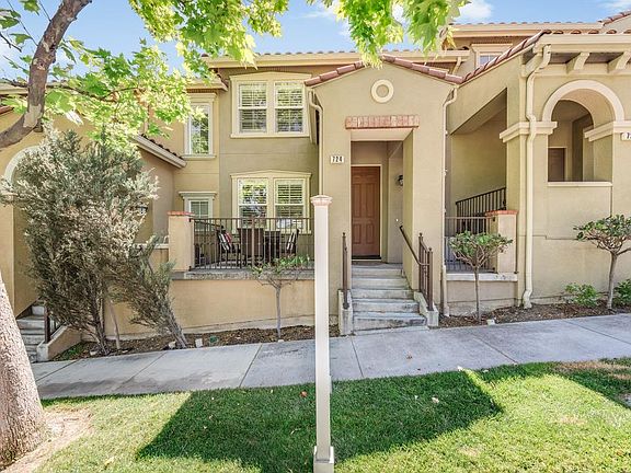 2nd image of 724 Adeline Ave