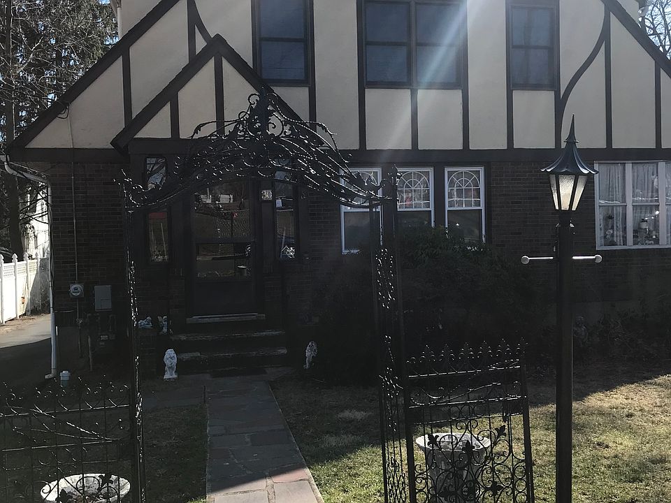 1st image of 30 Haven Ct