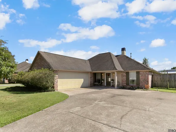 38405 Oakleigh Ln, Prairieville, LA 70769