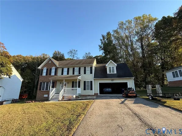 3107 McCabe Ct, Chester, VA 23831
