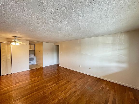 3rd image of 177 Loudon Rd Unit 209