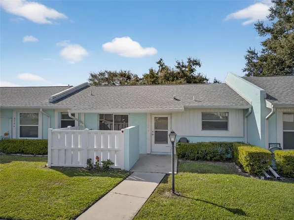 3704 39th St W #23, Bradenton, FL 34205